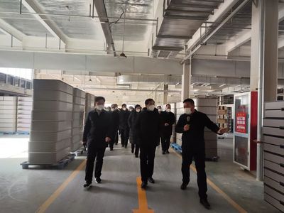 沂南縣高質(zhì)量發(fā)展現(xiàn)場(chǎng)交流會(huì)走進(jìn)張莊鎮(zhèn) 聚焦家具產(chǎn)業(yè)升級(jí)，探索銷(xiāo)售新動(dòng)能